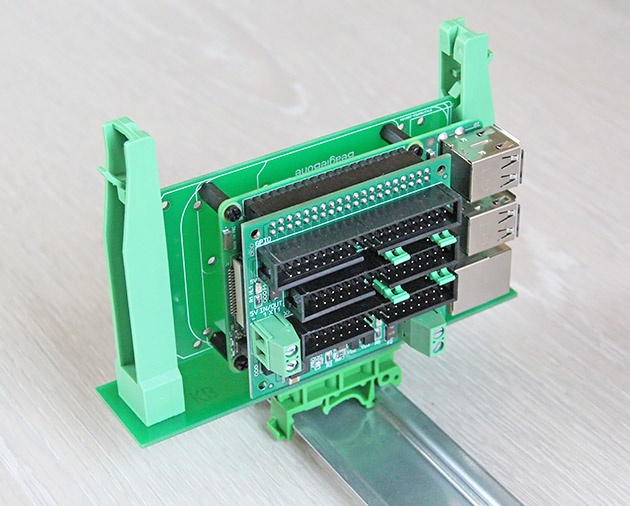 Raspberry Pi ������������� ��������� �� DIN-�����